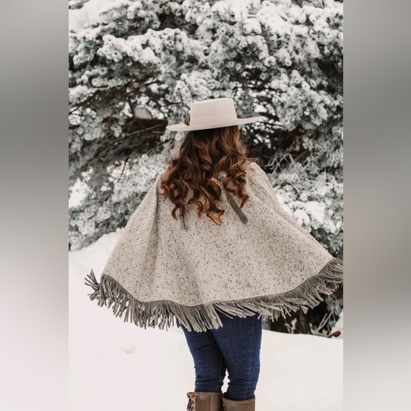 Vintage Pioneer Wear Wool and Suede Fringe Western Cape - Picture 2 of 5